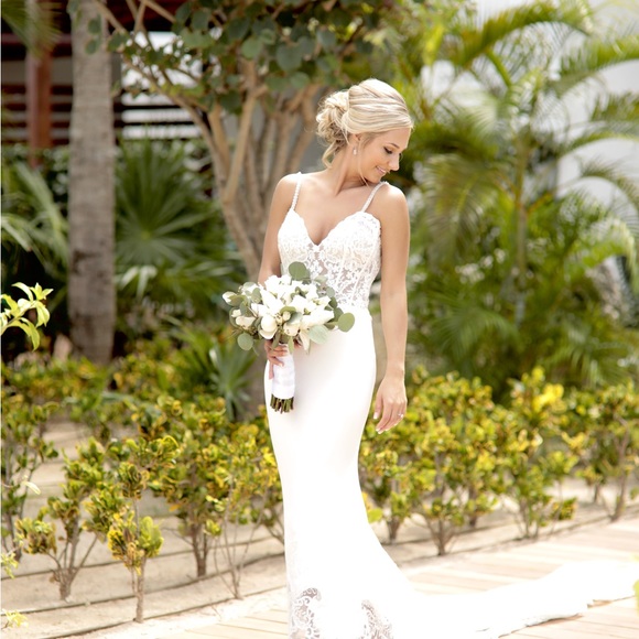 Calla Blanche wedding dress - Picture 6 of 12